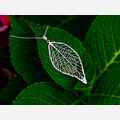 naszyjnik z liściem