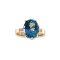 Pierścionek w złotym złocie z topazemPi