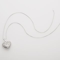 serduszko na łańcuszku