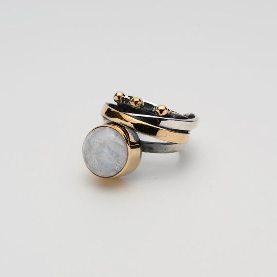 pierścionek srebrny z kamieniem