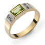 Czarujący pierścionek wykonany z żółtego złota z pięknym, prostokątnym perydotem i czterema brylancikami oprawionymi w białe złoto z misternymi zdobieniami.